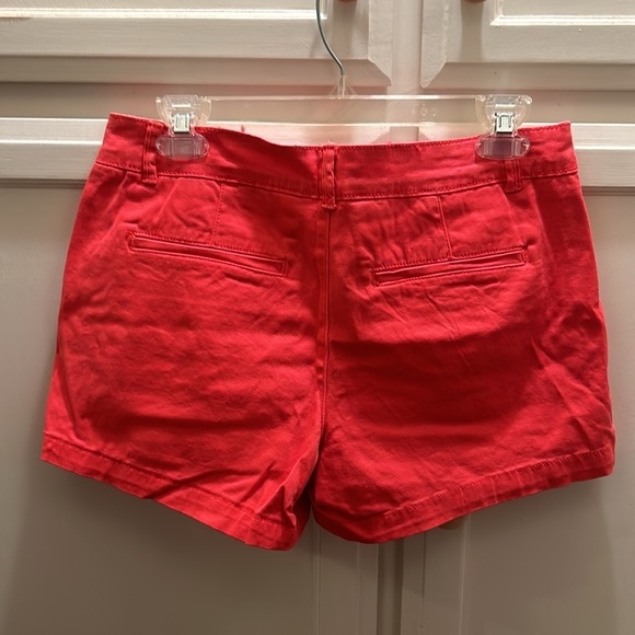 Coral color. Size 6 - Picture 2 of 2